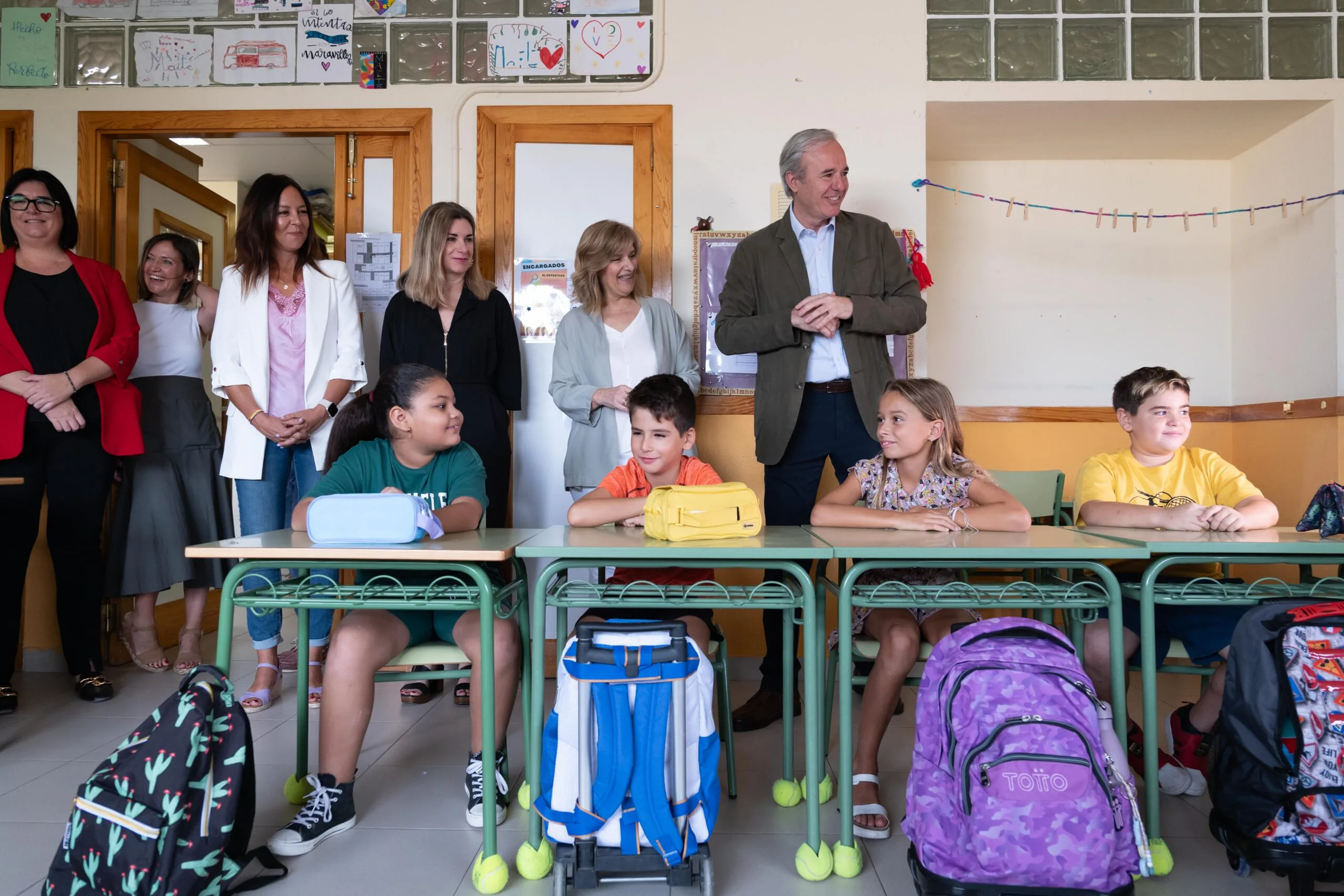 Inauguración del curso escolar en Villanueva de Gállego El presidente de Aragón y la consejera de Educación inauguran el curso escolar en el colegio Pintor Pradilla de Villanueva de Gállego.