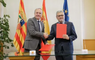 El presidente de Aragón firma con la Universidad de Zaragoza el acuerdo para aumentar las plazas de nuevo ingreso en Ingeniería Informática.