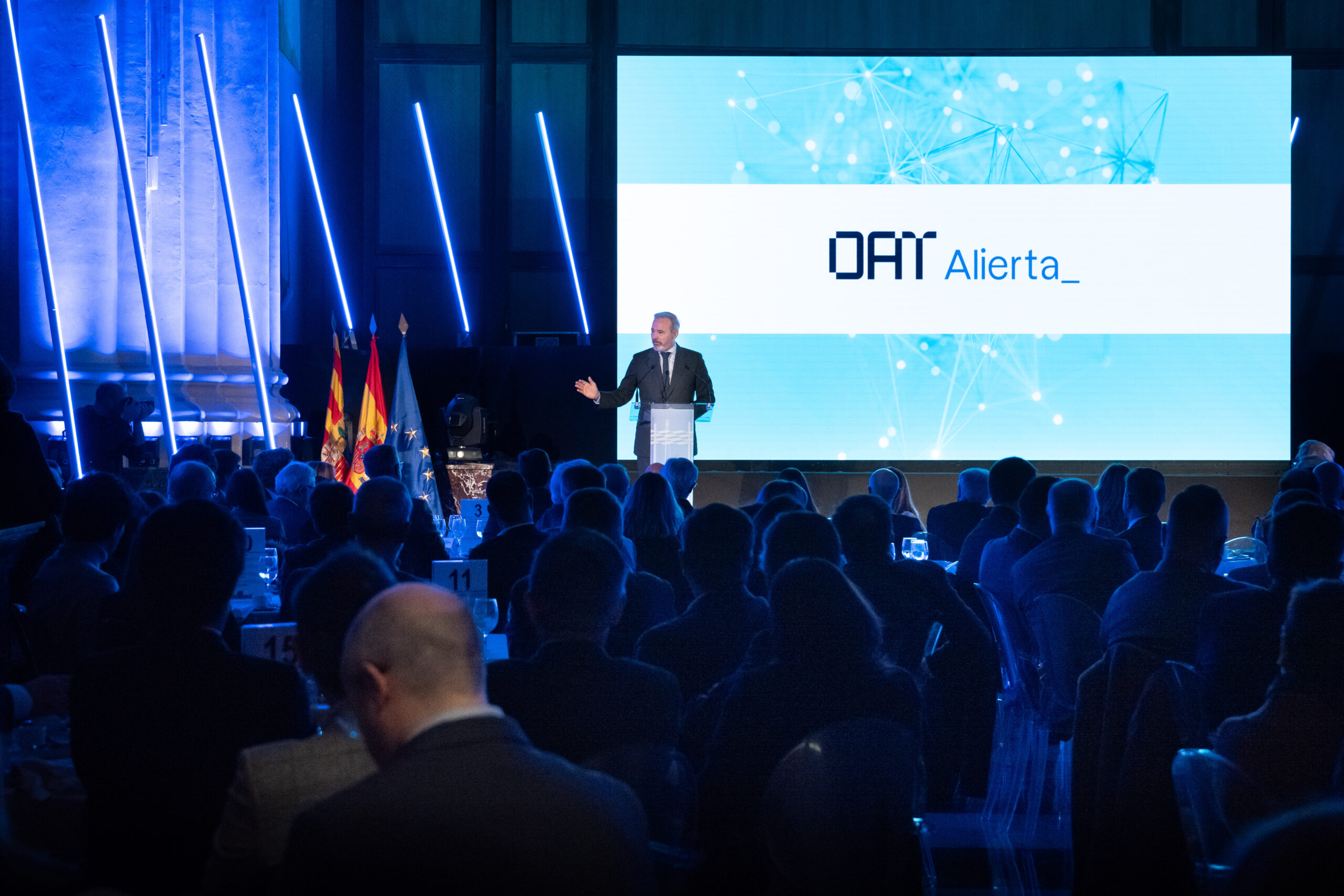Presentación del proyecto DAT Alierta en Aragón El presidente de Aragón presenta el proyecto DAT Alierta en un acto institucional ante empresarios y agentes del sector tecnológico.