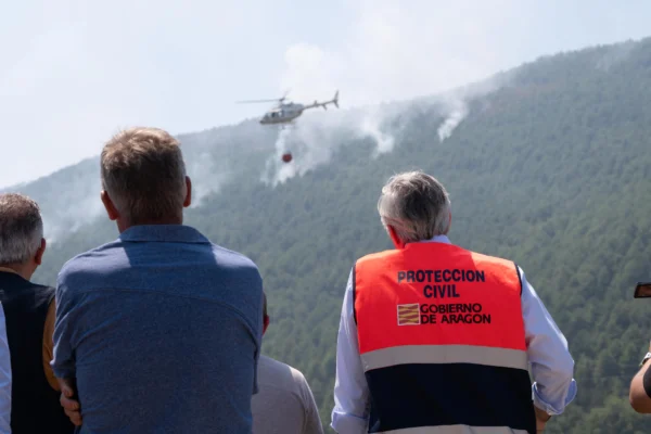 Dispositivo de prevención y extinción de incendios forestales en Aragón con vigilancia y coordinación sobre el terreno