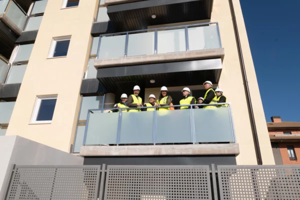 Promoción de vivienda pública de alquiler con opción de compra en un municipio de más de 3.000 habitantes